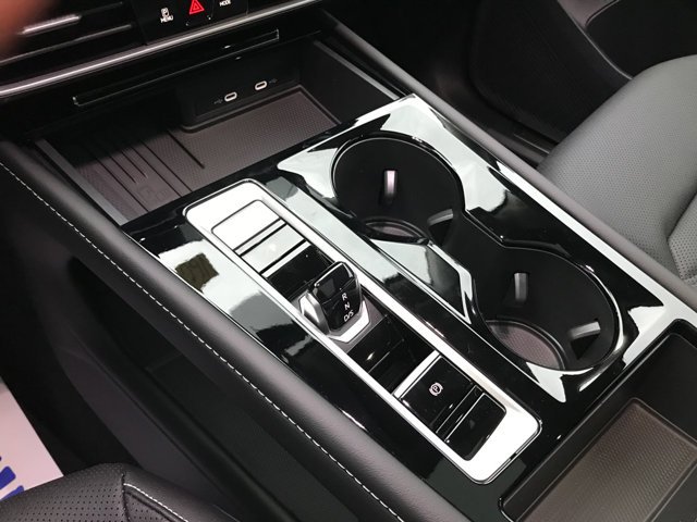 2026 Volkswagen Atlas SE w/Tech - Photo 23