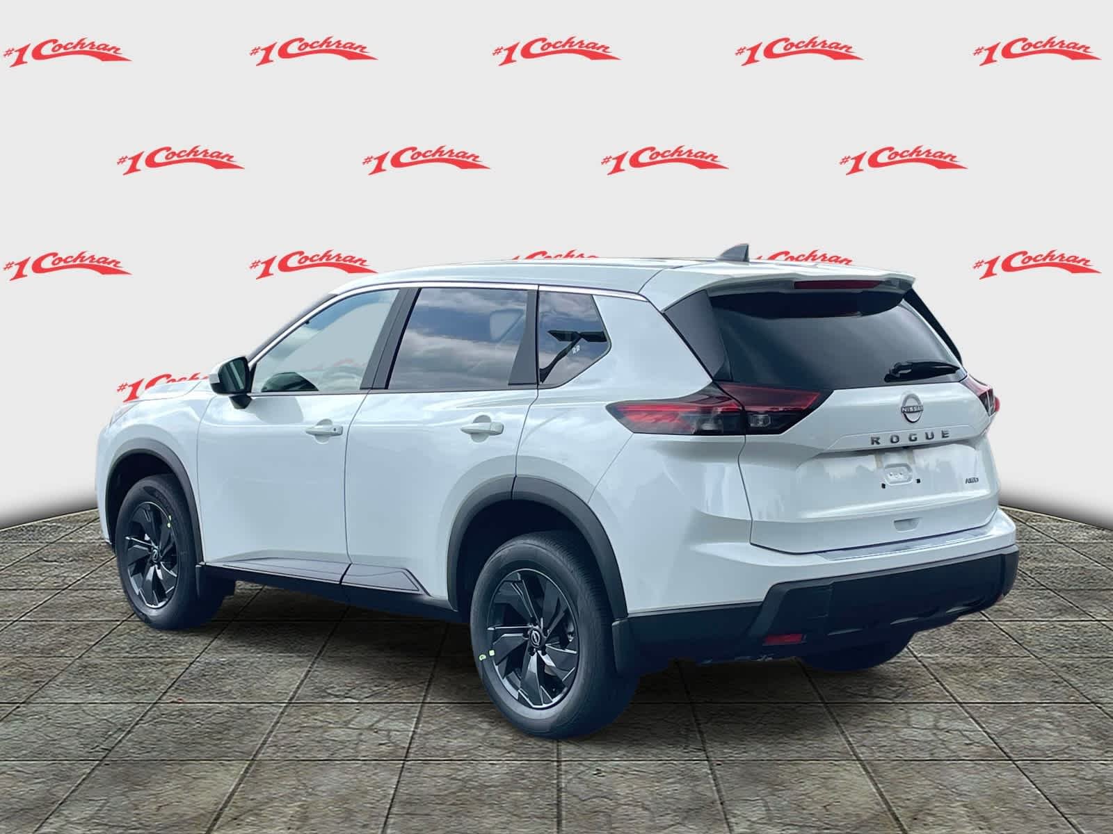 New 2026 Everest White Pearl Tricoat Nissan SV image 9