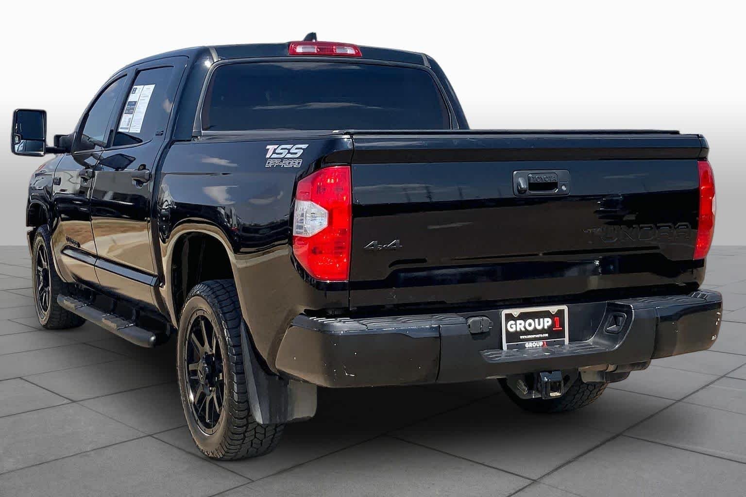 Used 2021 Midnight Black Metallic Toyota SR5 image 12