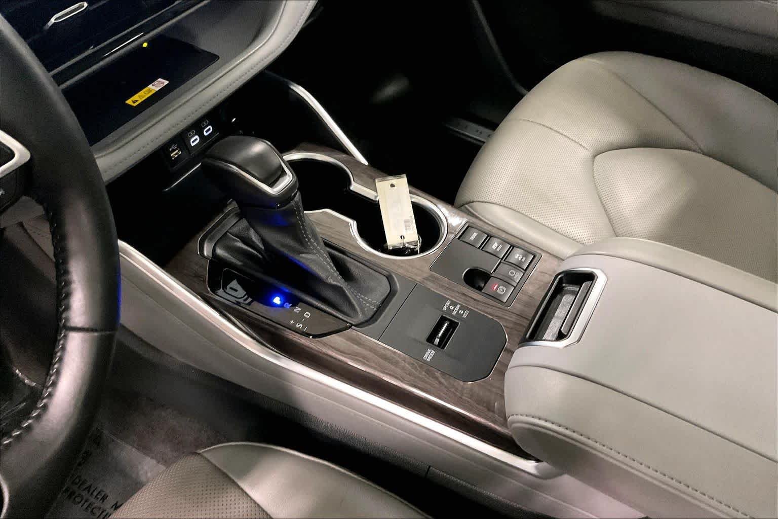 Used 2023 Celestial Silver Metallic Toyota Hybrid Limited image 17