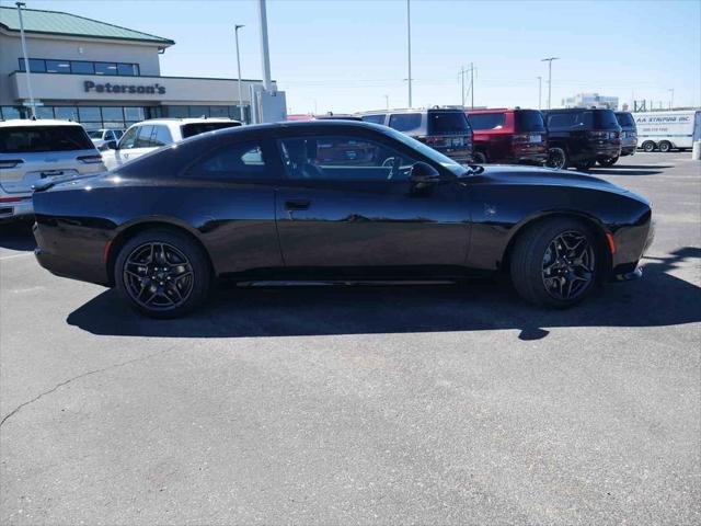 New 2026 Diamond Black Crystal Pearlcoat Dodge Scat Pack image 11
