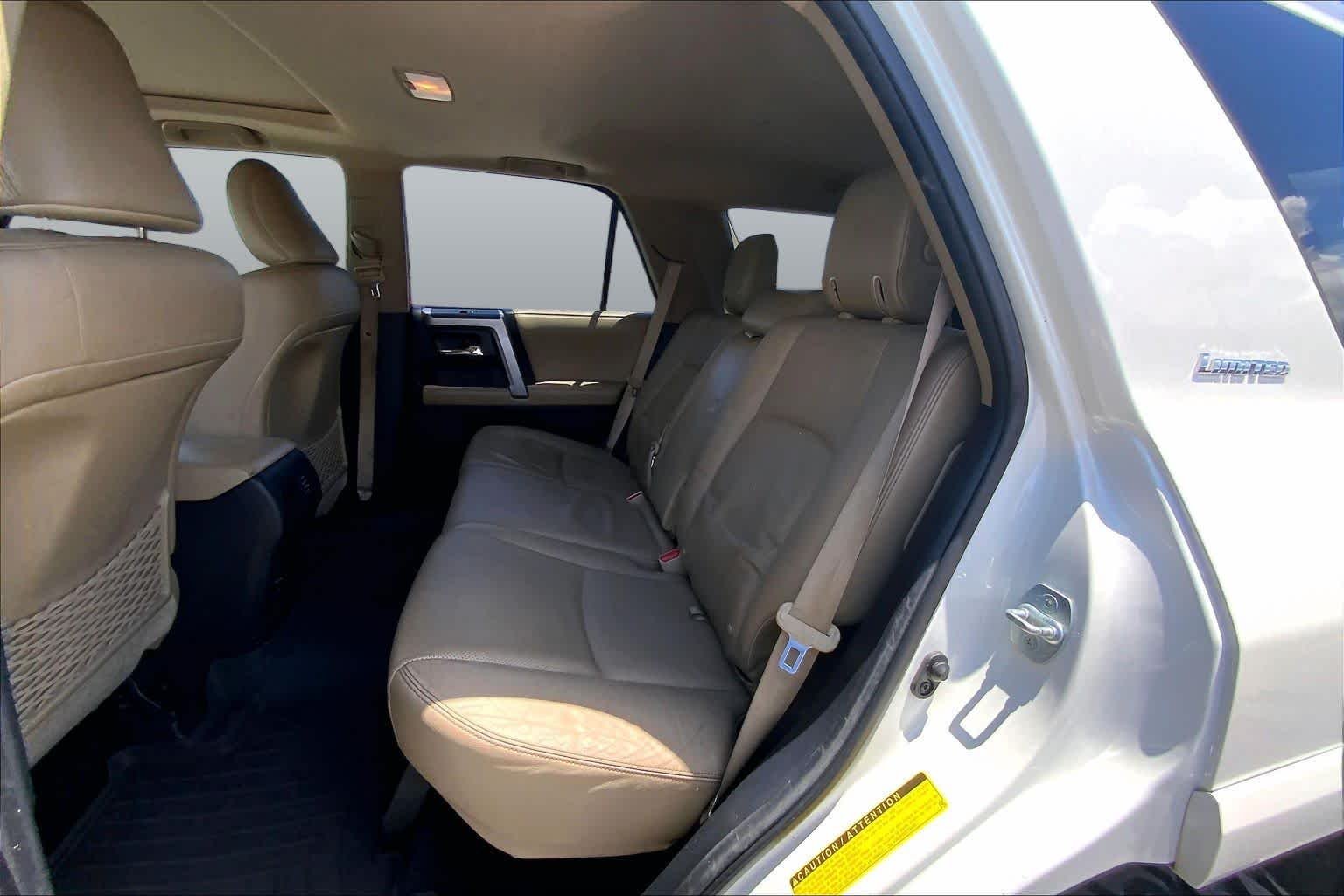 Used 2014 Blizzard Pearl Toyota Limited image 20
