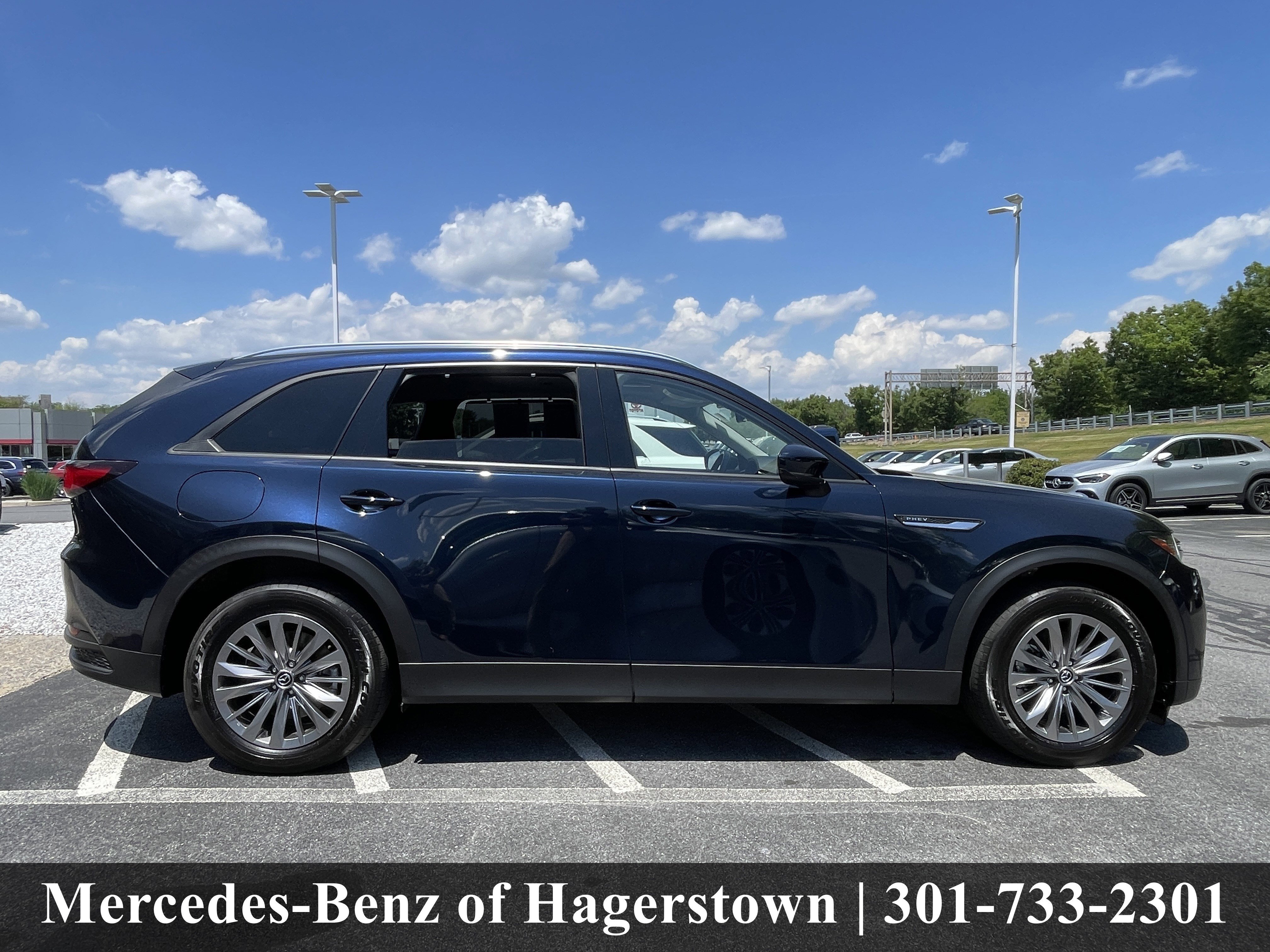 Used 2024 Deep Crystal Blue Mica Mazda Preferred AWD image 44