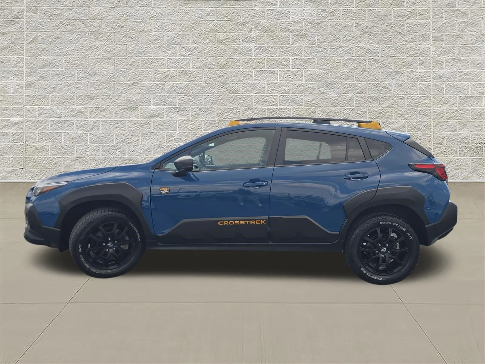 Certified Used 2024 Geyser Blue Pearl Subaru Wilderness image 4