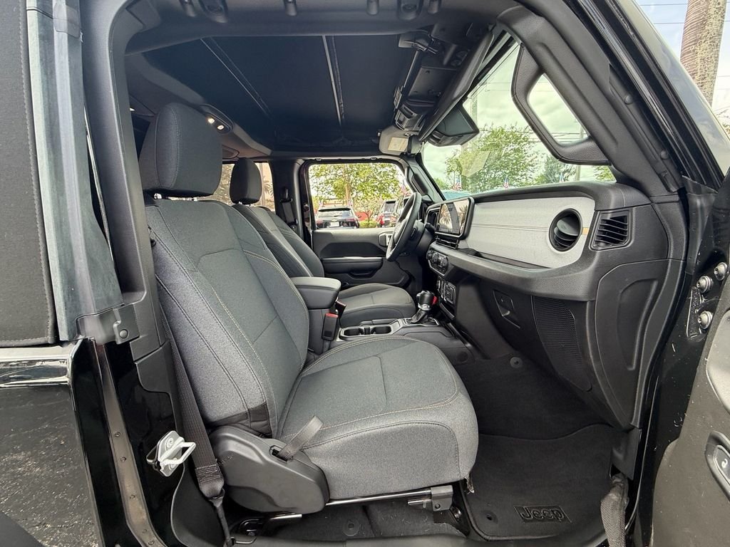 Used 2024 Black Jeep Sport S image 14