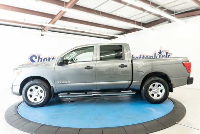 Used 2021 Gray Nissan S image 18