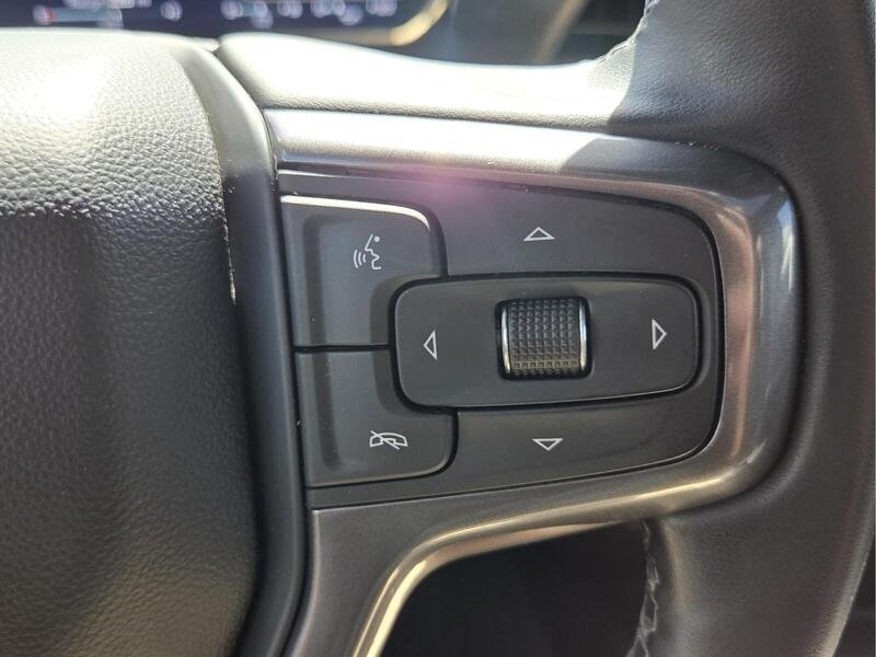 Used 2025 Black CHEVROLET 4WD CREW CAB 159" HIGH COUNTRY image 33