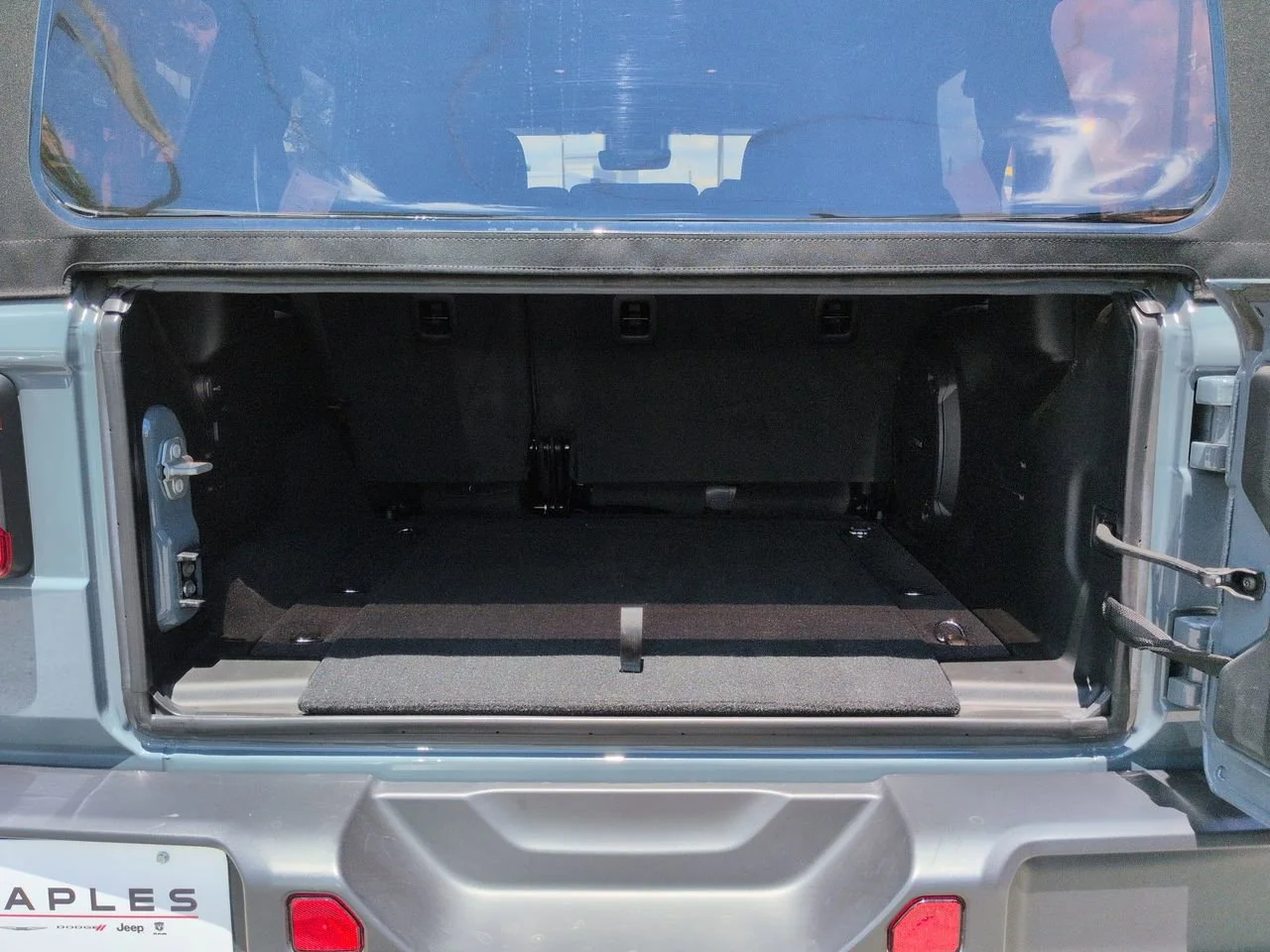 Used 2024 Anvil Clear Coat Jeep Rubicon image 13