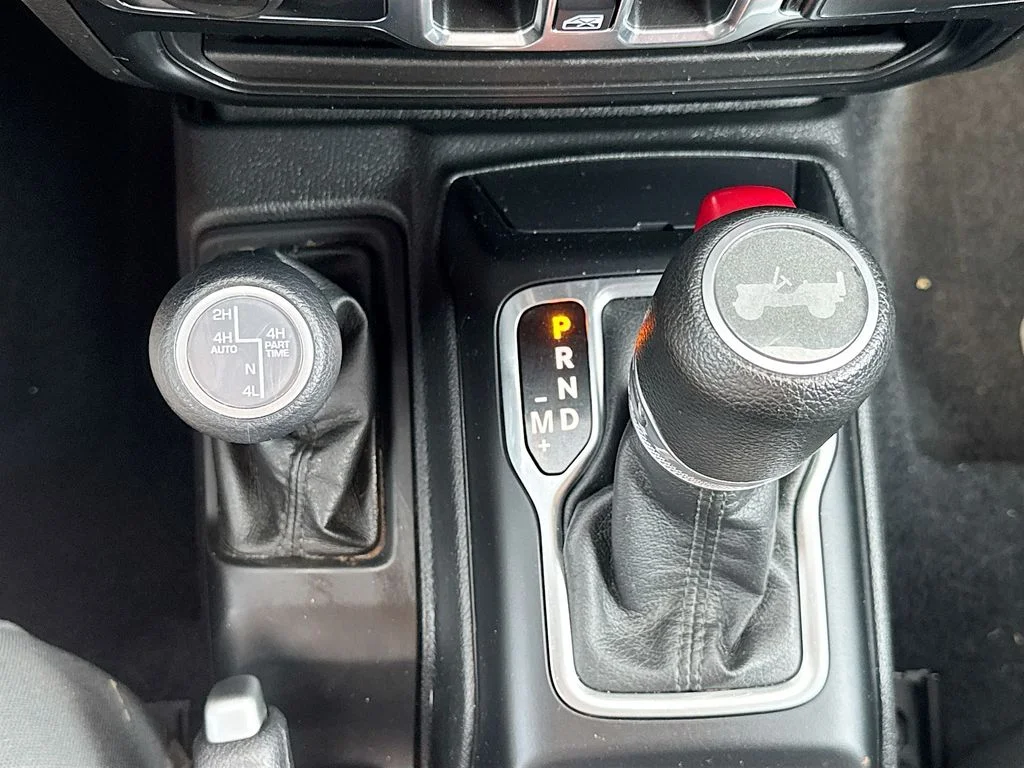 Used 2023  Jeep Willys 4xe image 18