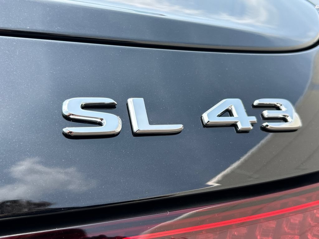 New 2027 Obsidian Black Metallic Mercedes-Benz AMG® SL 43 Roadster image 63