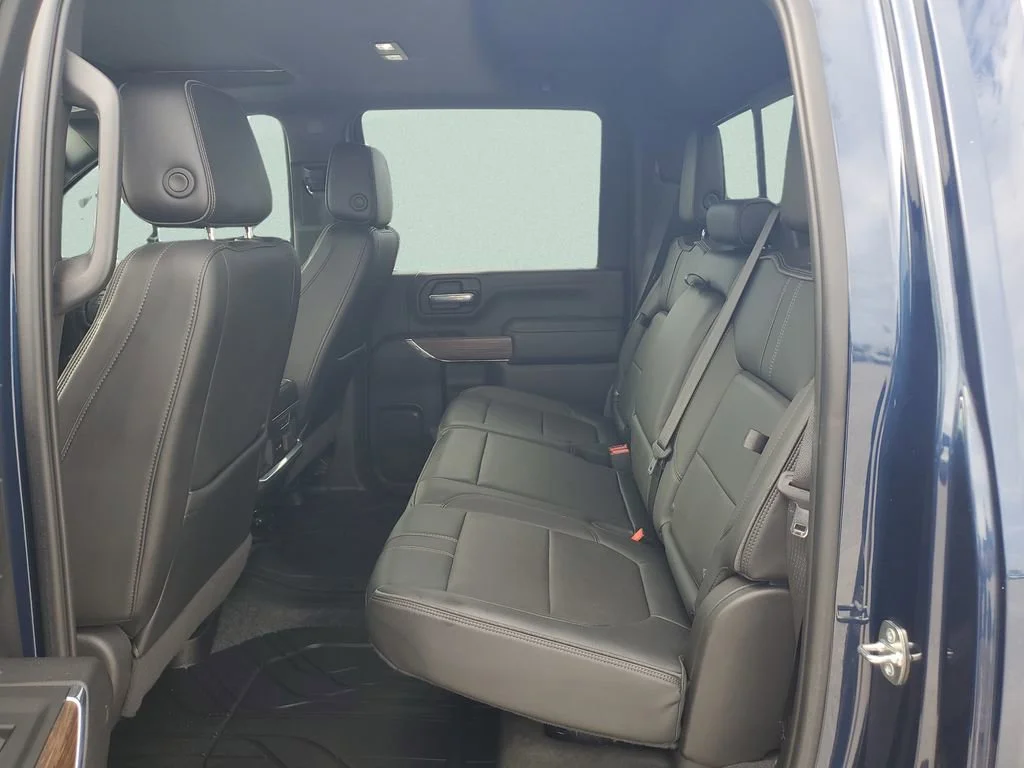Used 2023 Northsky Blue Metallic Chevrolet High Country image 9