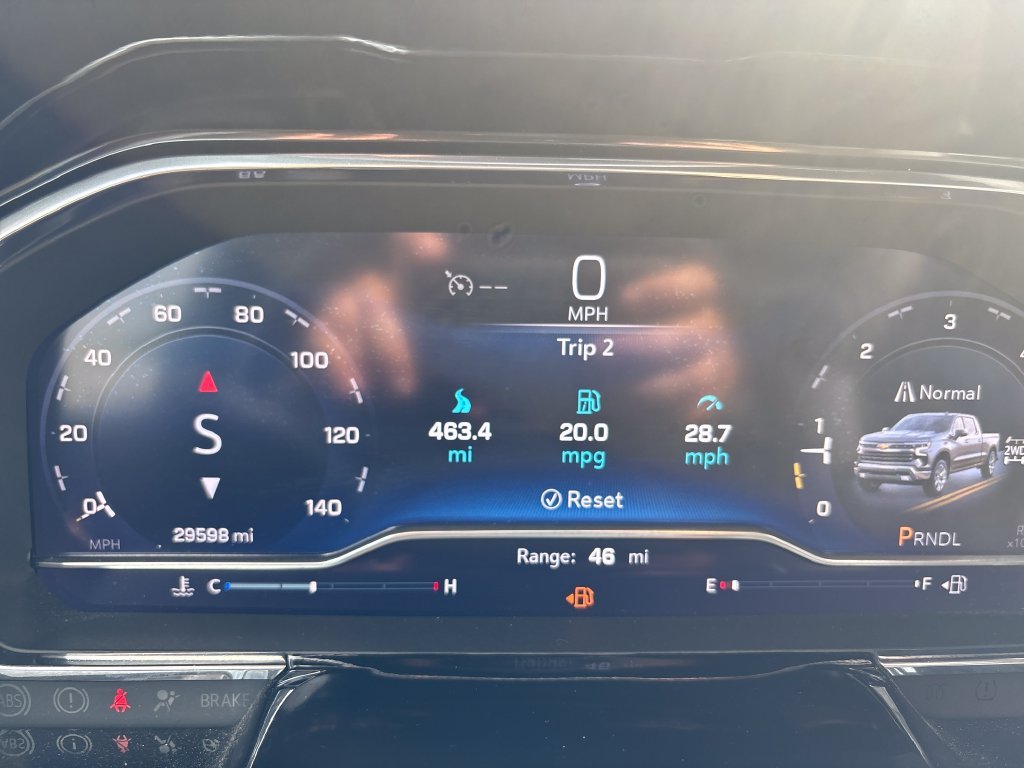 Used 2024 Gray Chevrolet LT image 19