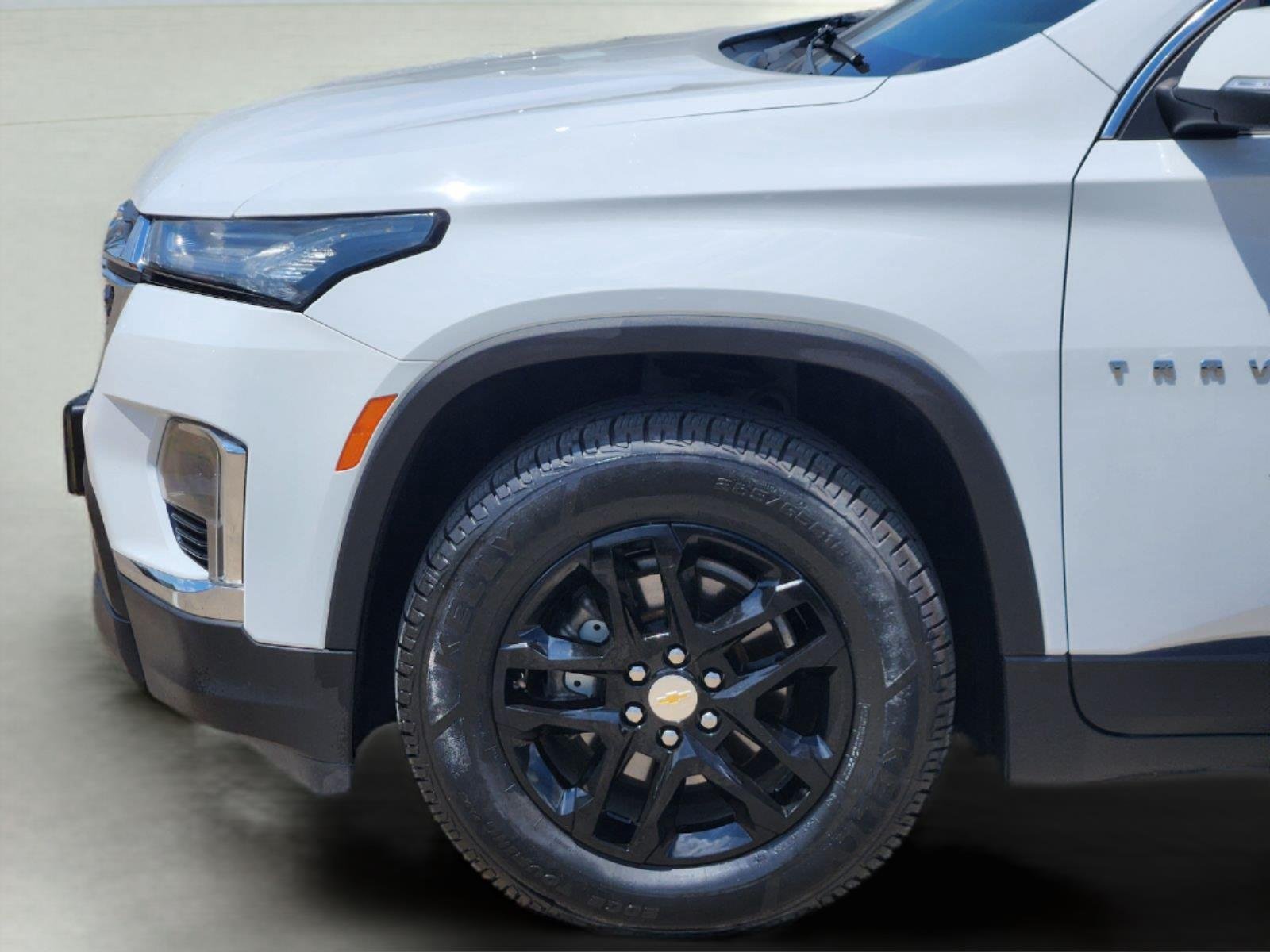 Used 2024 Summit White Chevrolet LS image 8
