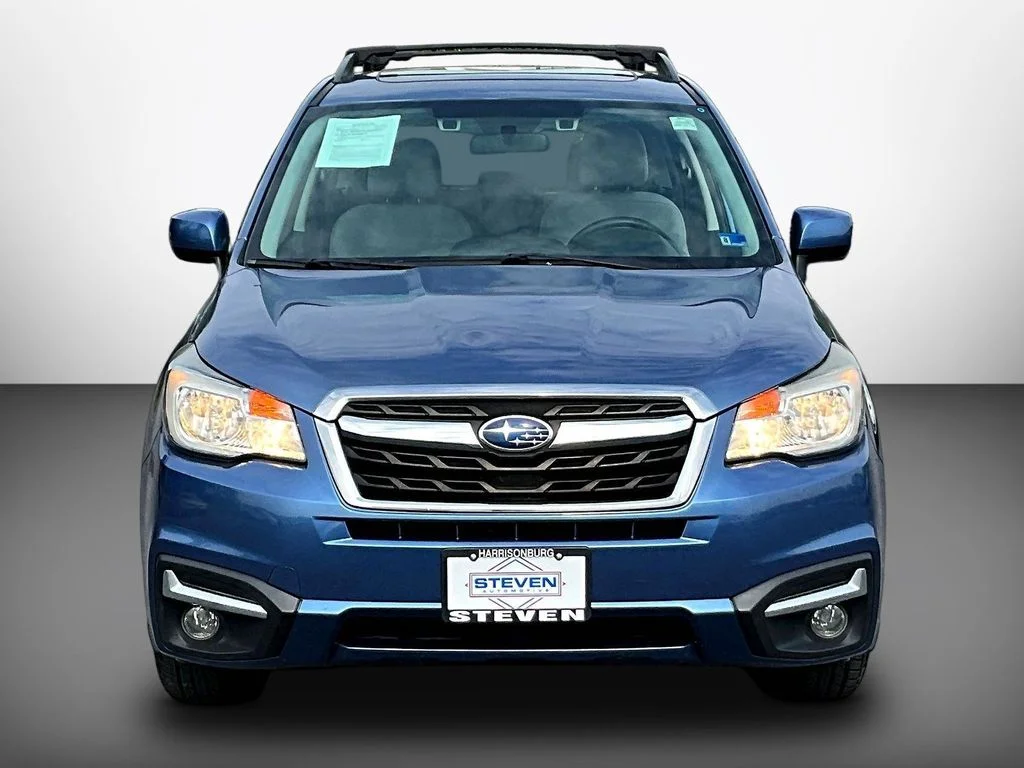 Used 2017 Quartz Blue Subaru 2.5i Premium image 2