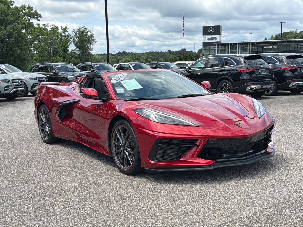 Used 2024 Red Mist Metallic Tintcoat Chevrolet Stingray image 3