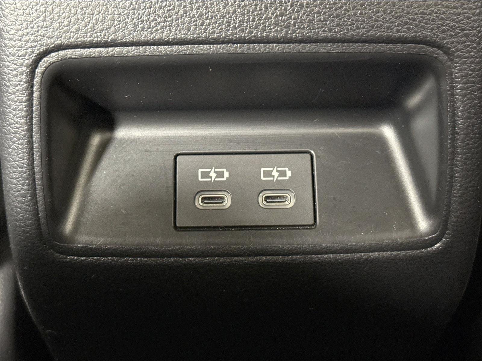 Used 2024 Ice Cap Toyota LE image 33
