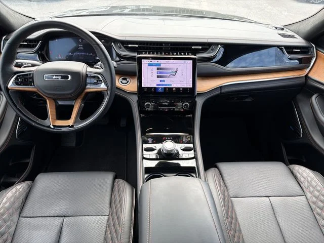 Used 2025 Gray Jeep Summit Reserve image 12