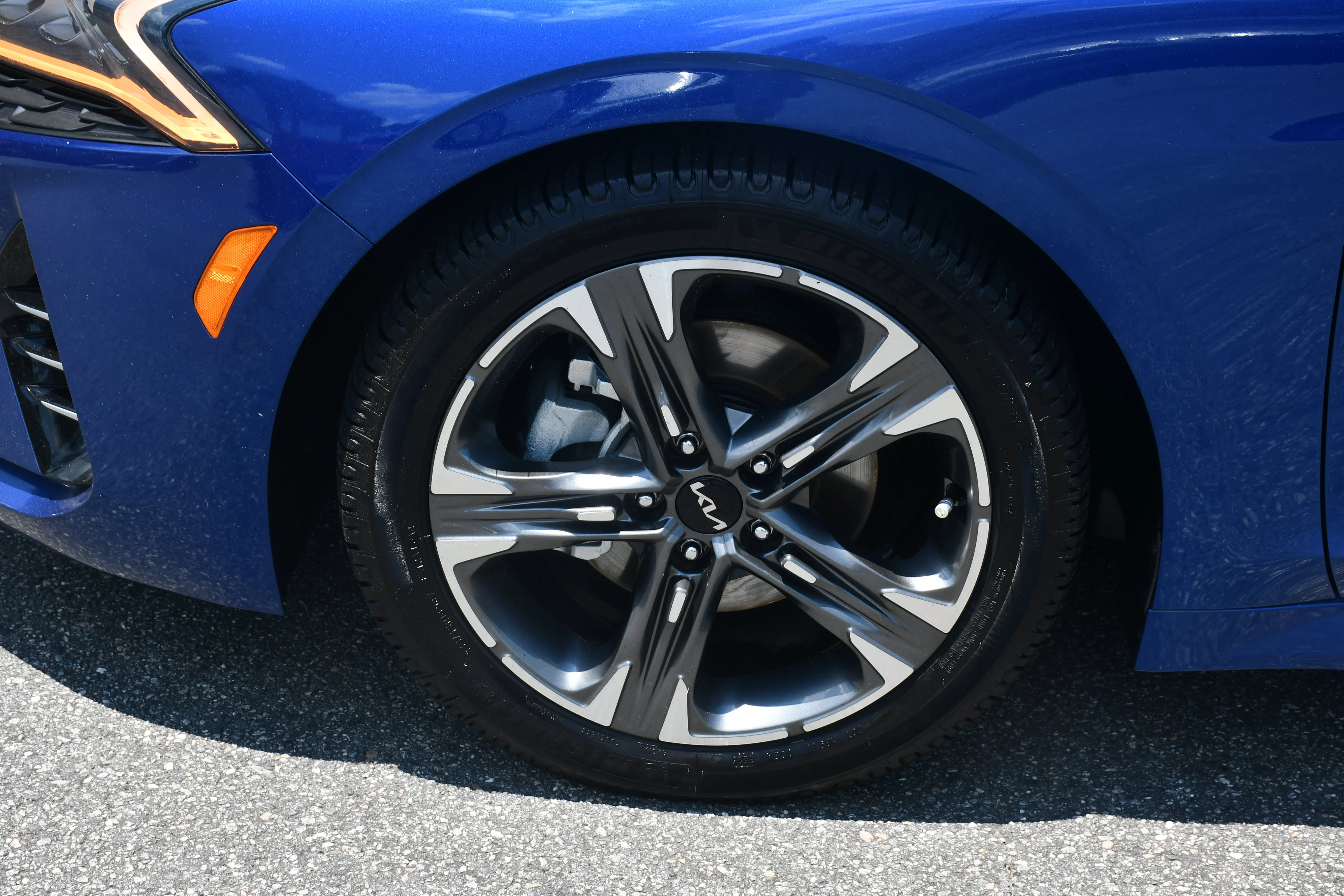 Used 2022 Blue Kia EX image 23
