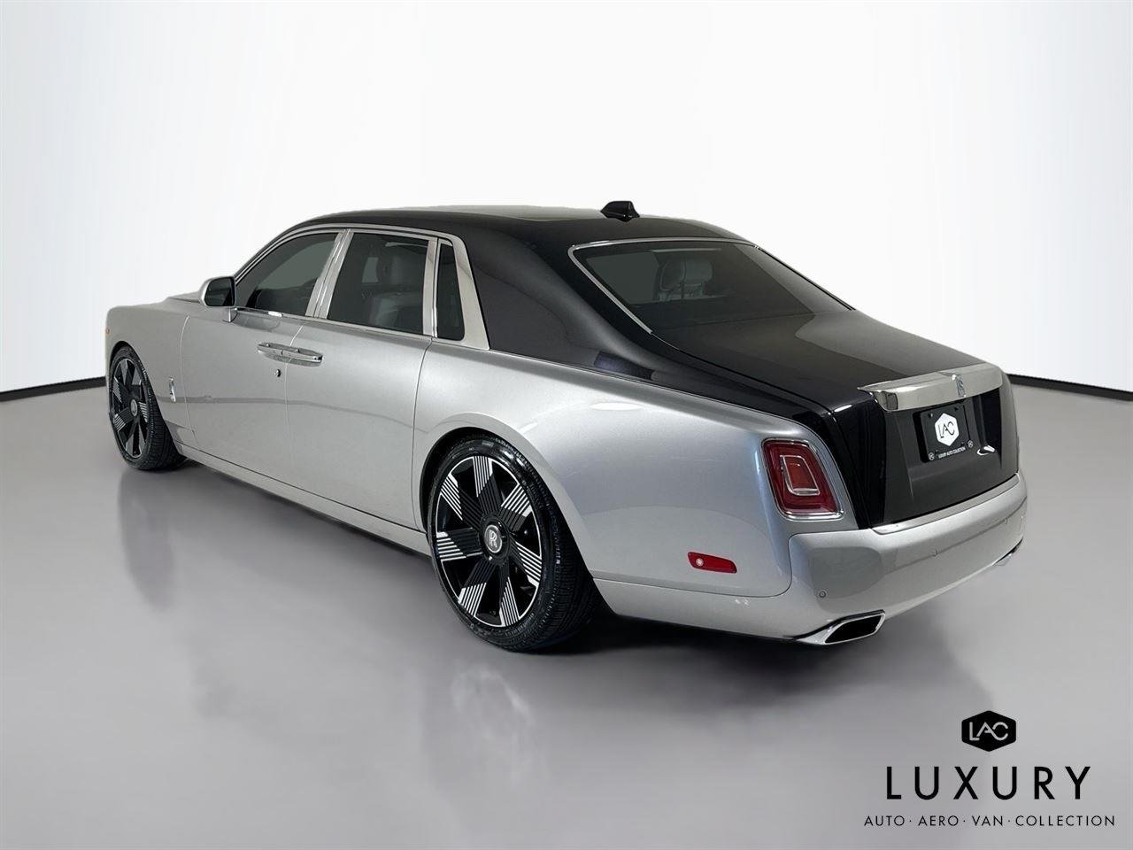 Used 2023  Rolls-Royce  image 8