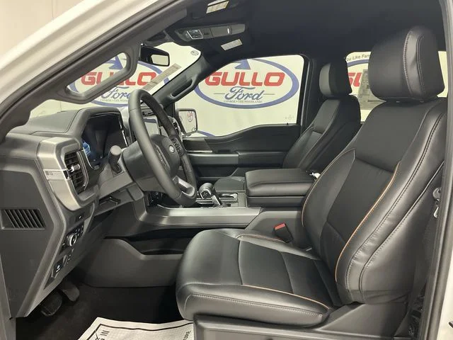 New 2026 Oxford White Ford Lariat image 15