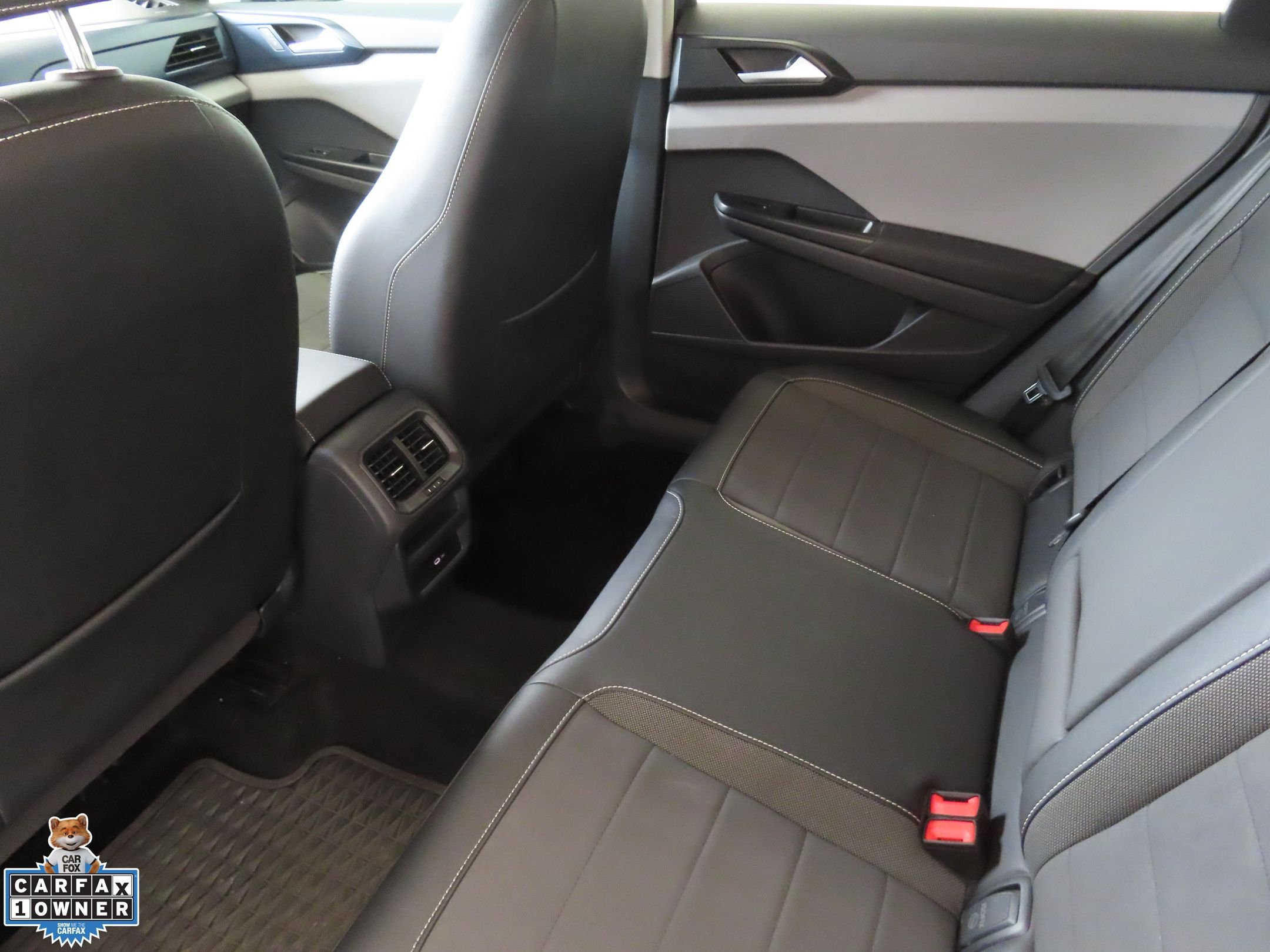 Certified Used 2023 Gray Volkswagen 1.5T SE image 22