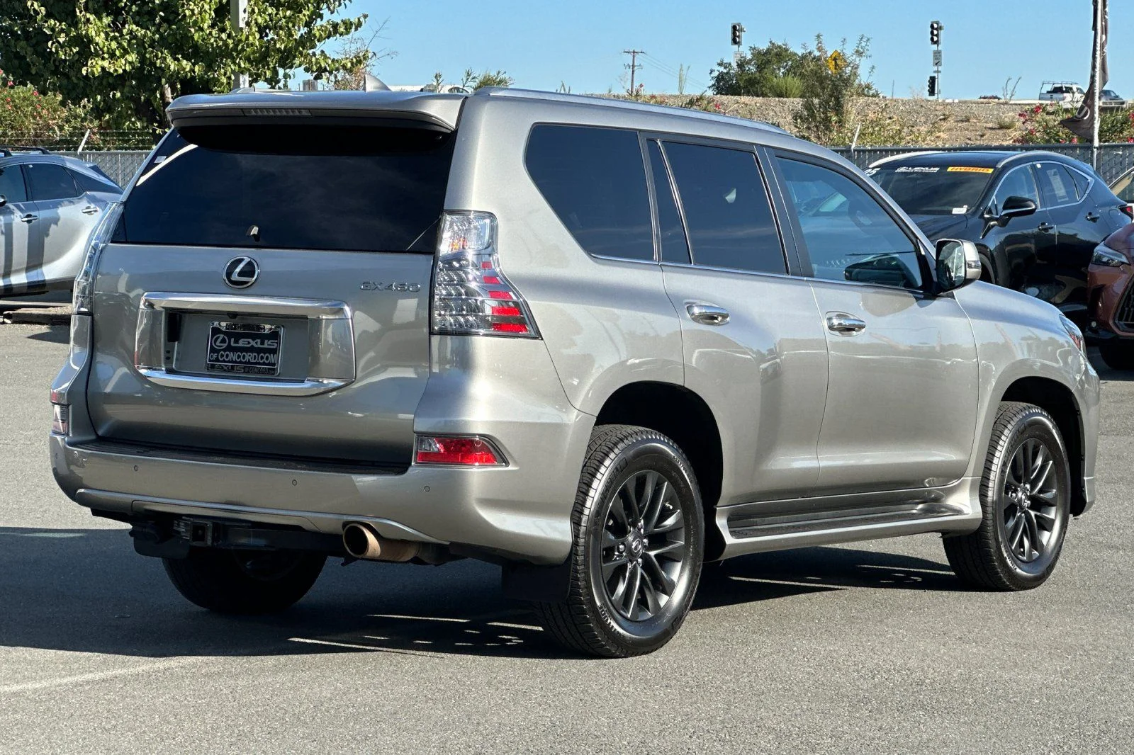 Certified Used 2023 Silver Lexus 460 image 4