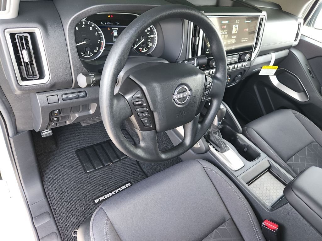 New 2026 Glacier White Nissan SV image 15