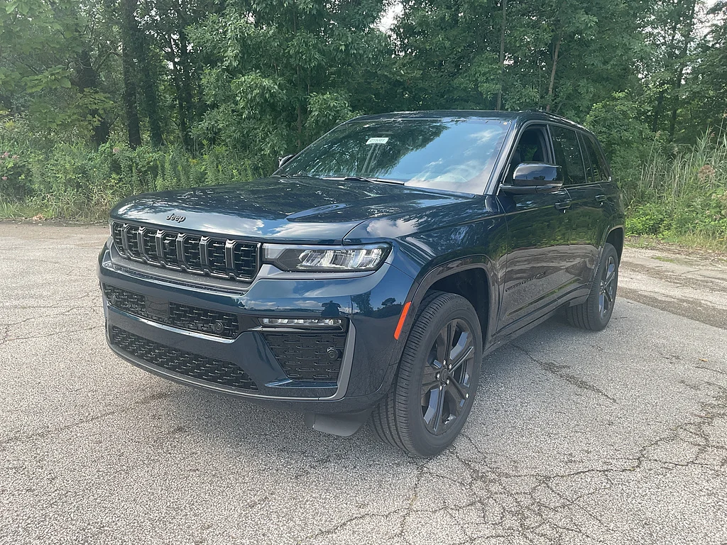 New 2027 Fathom Blue Pearlcoat Jeep Limited Reserve image 3