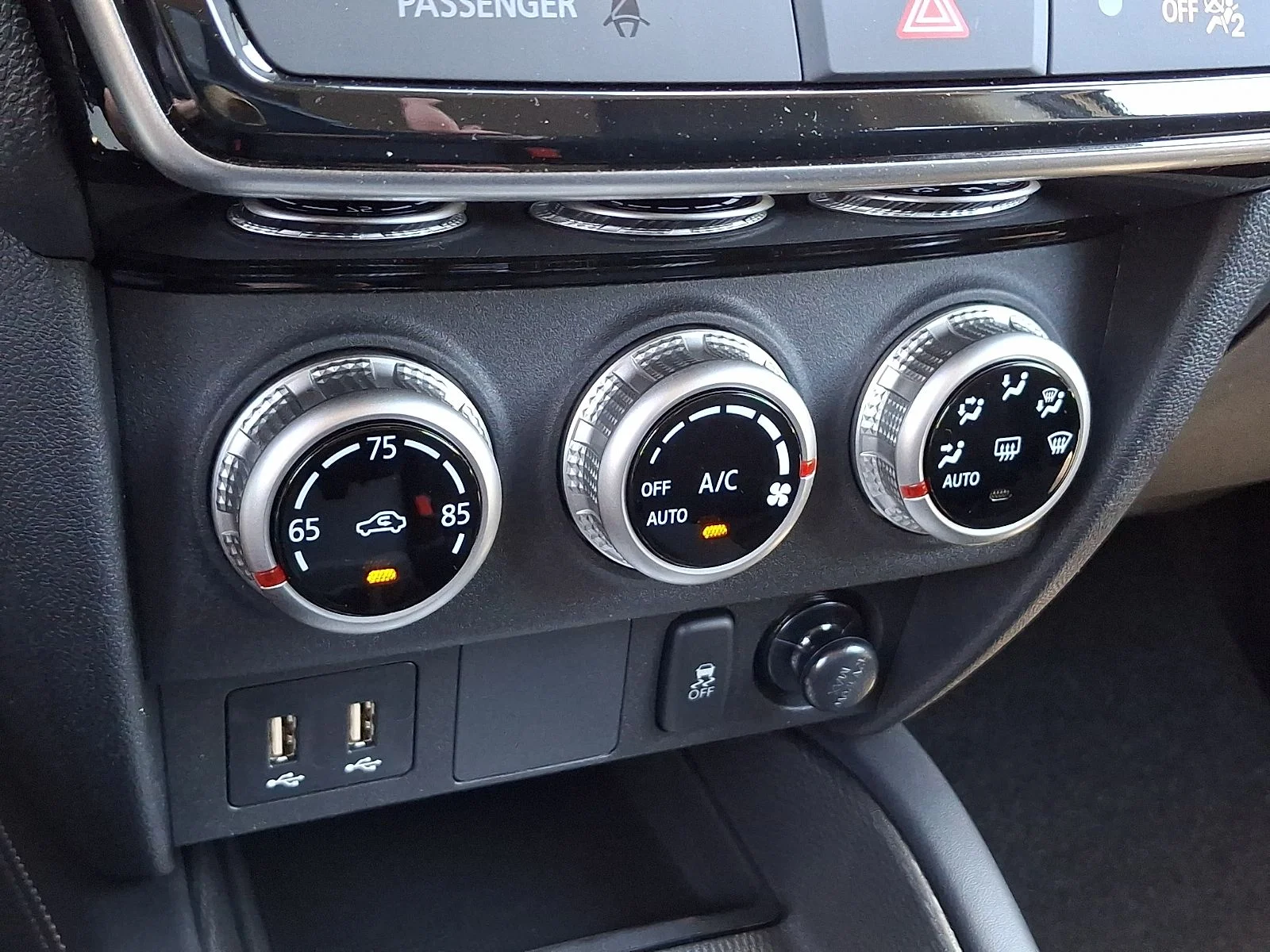 New 2026 Silver Mitsubishi 2.0 ES image 16
