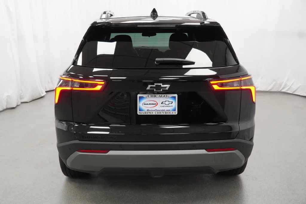 New 2027 Mosaic Black Metallic Chevrolet LT image 35