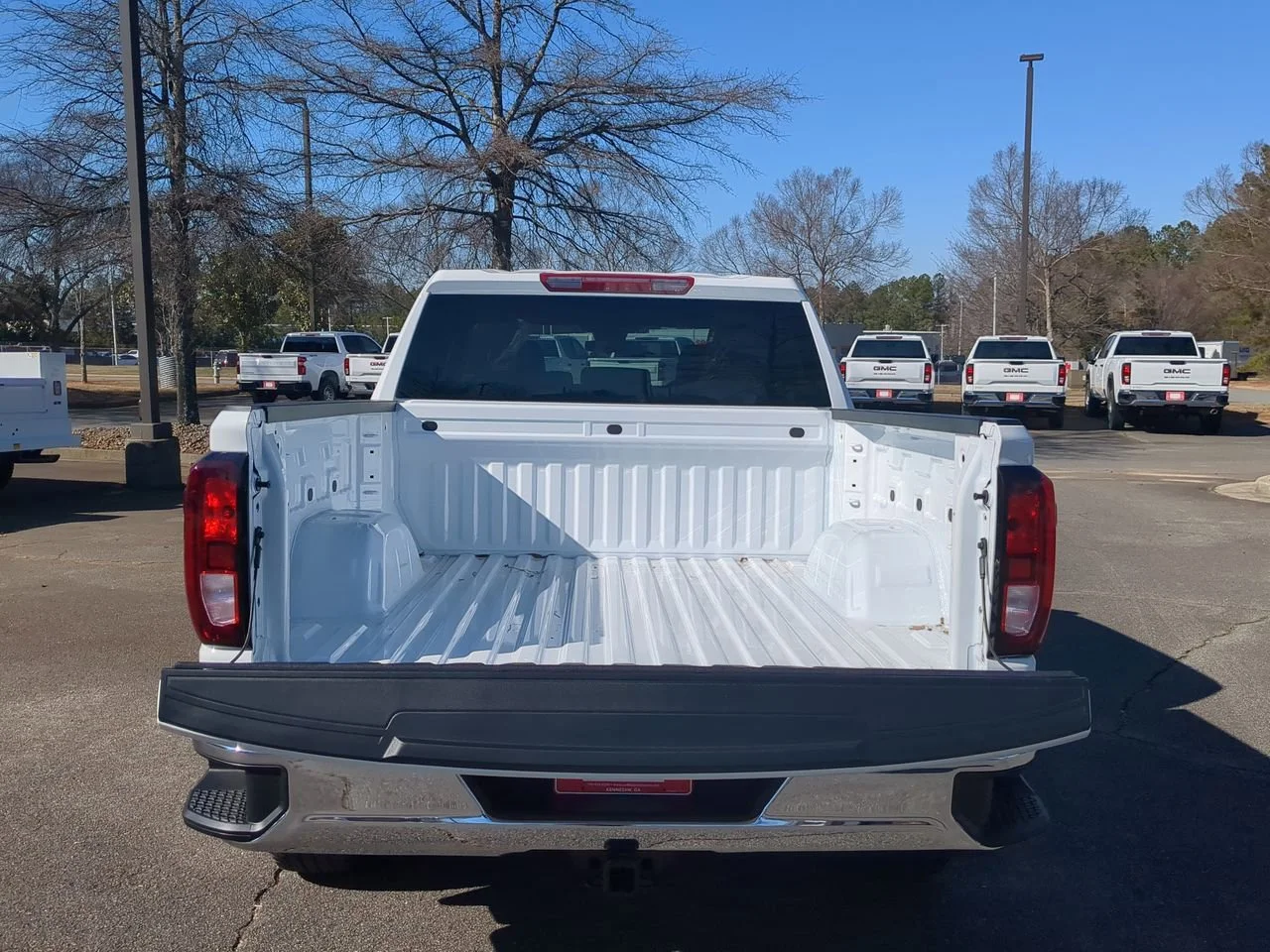 New 2026 Summit White GMC Pro image 24