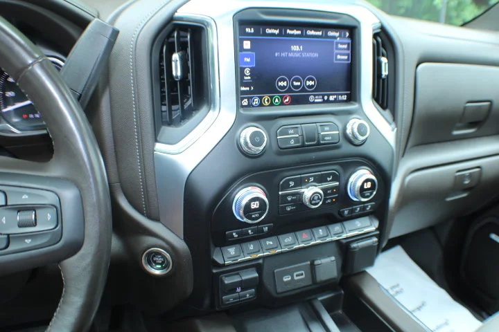 Certified Used 2023 Summit White GMC SLT image 11