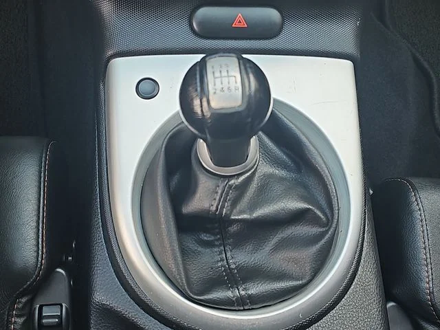 Used 2006 Black Nissan Grand Touring image 17