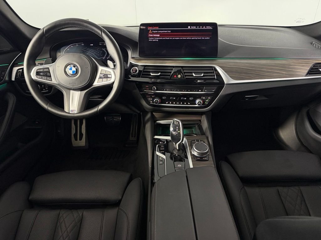Used 2021 Gray BMW 540i image 11