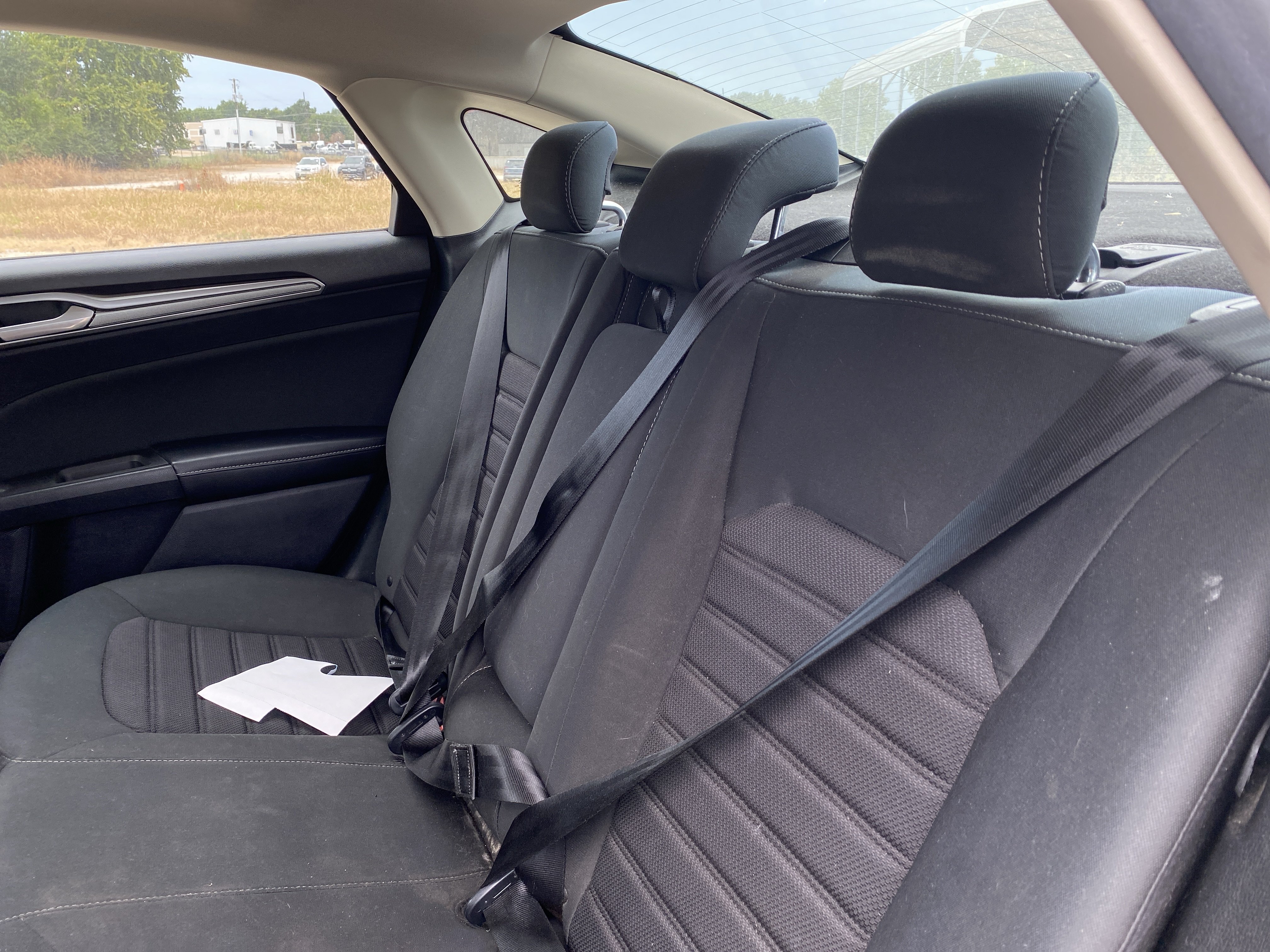 Used 2020  Ford SE image 10