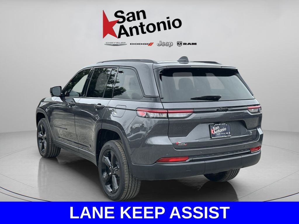 New 2025 Baltic Gray Metallic Clear-Coat Exterior Paint Jeep Altitude X image 11