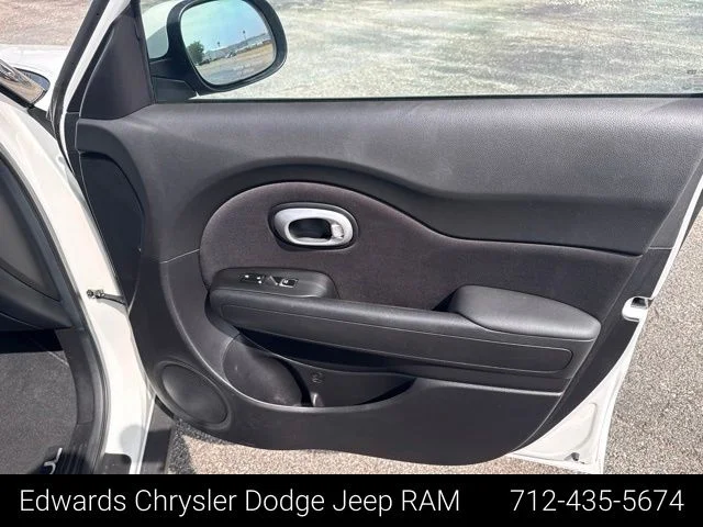 Used 2019 White Kia Plus image 31