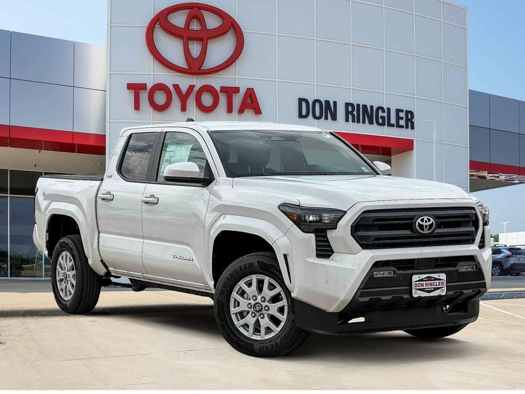 2025 Toyota Tacoma SR5 4x2 Double Cab's photo
