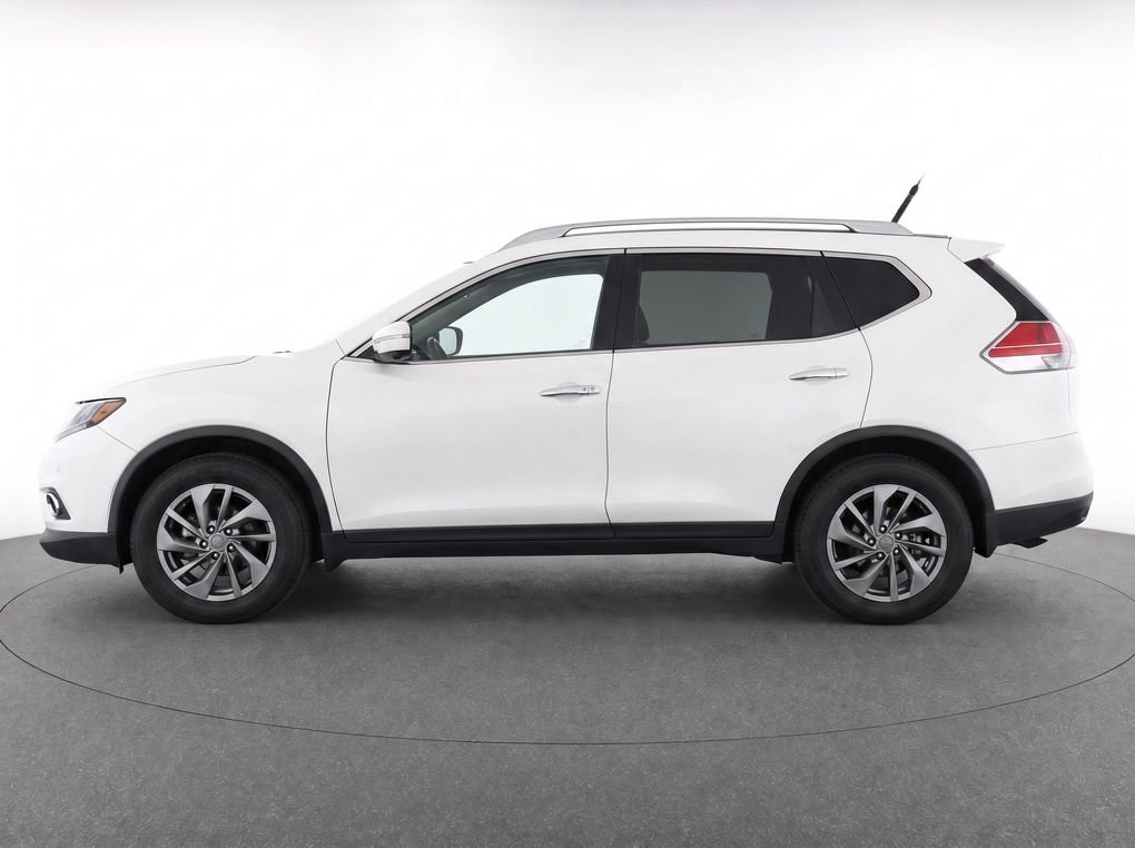 Used 2015 White Nissan SL image 8