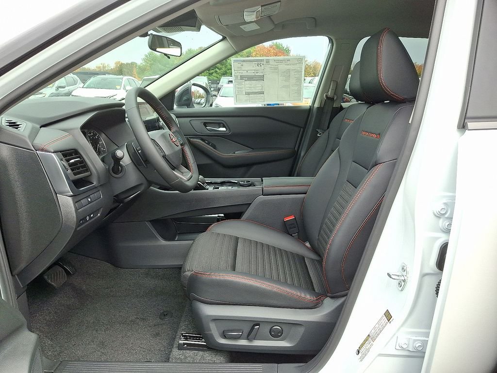 2026 Nissan Rogue Rock Creek - Photo 6