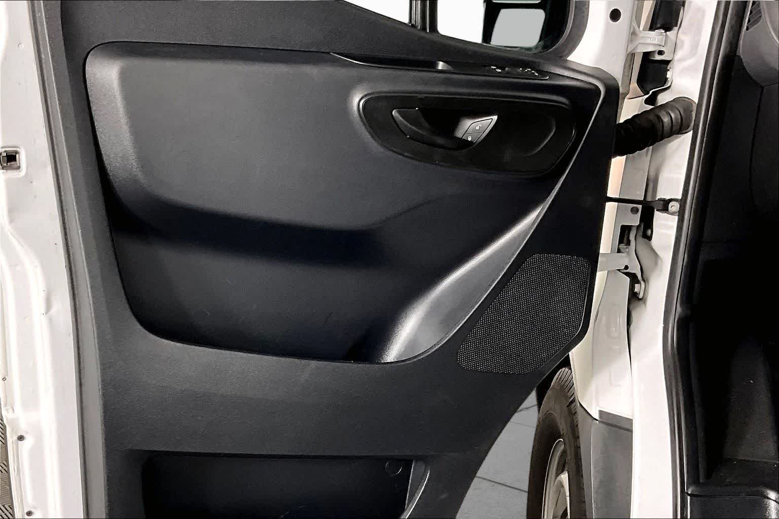 Used 2019 Arctic White Mercedes-Benz  image 19