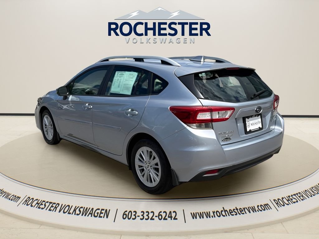 Used 2018 Ice Silver Metallic Subaru 2.0i Premium image 4