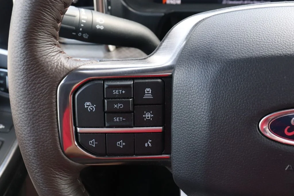 Used 2024 White Ford King Ranch image 28