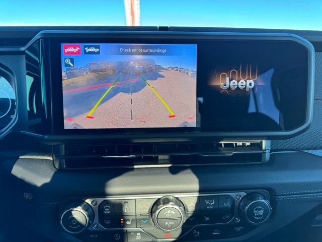 New 2026 Hydro Blue Pearl-Coat Exterior Paint Jeep Rubicon X image 34