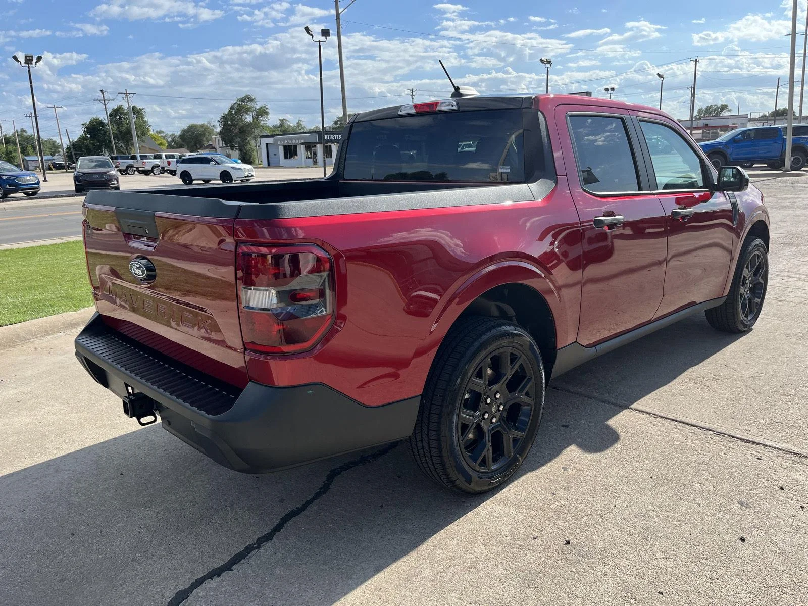 New 2026 Ruby Red Metallic Tinted Clearcoat Ford XLT image 4