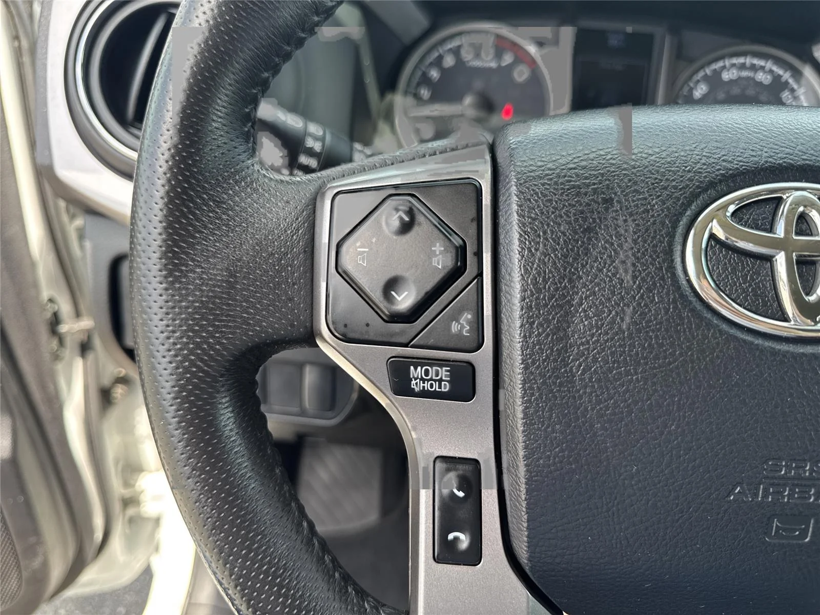 Used 2023 Ice Cap Toyota SR5 V6 image 21