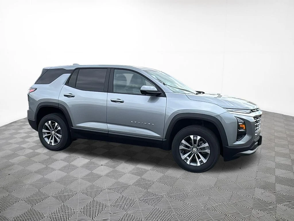 2026 Chevrolet Equinox LT - Photo 5