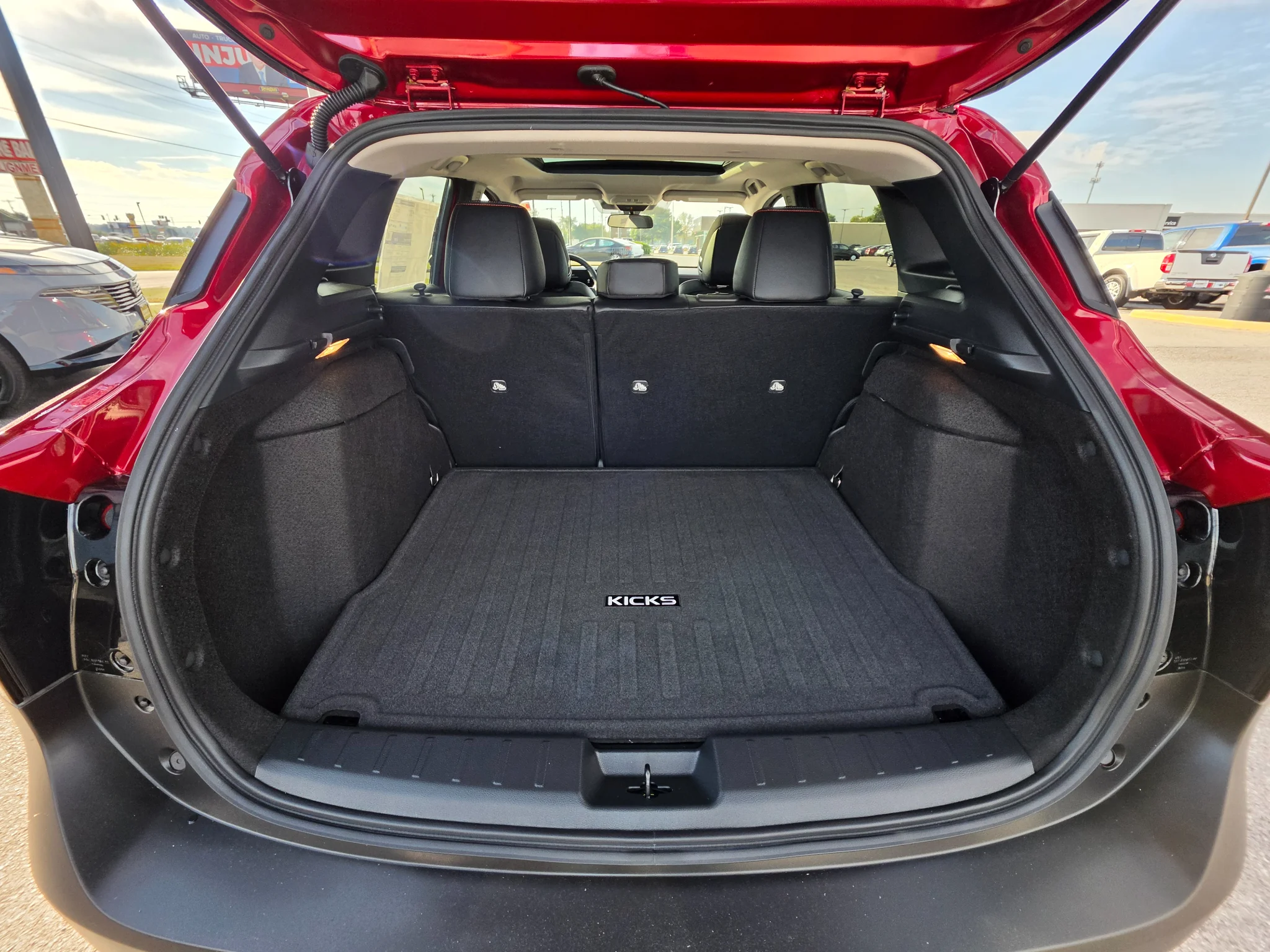 New 2027 Scarlet Ember Tintcoat Nissan SR image 24