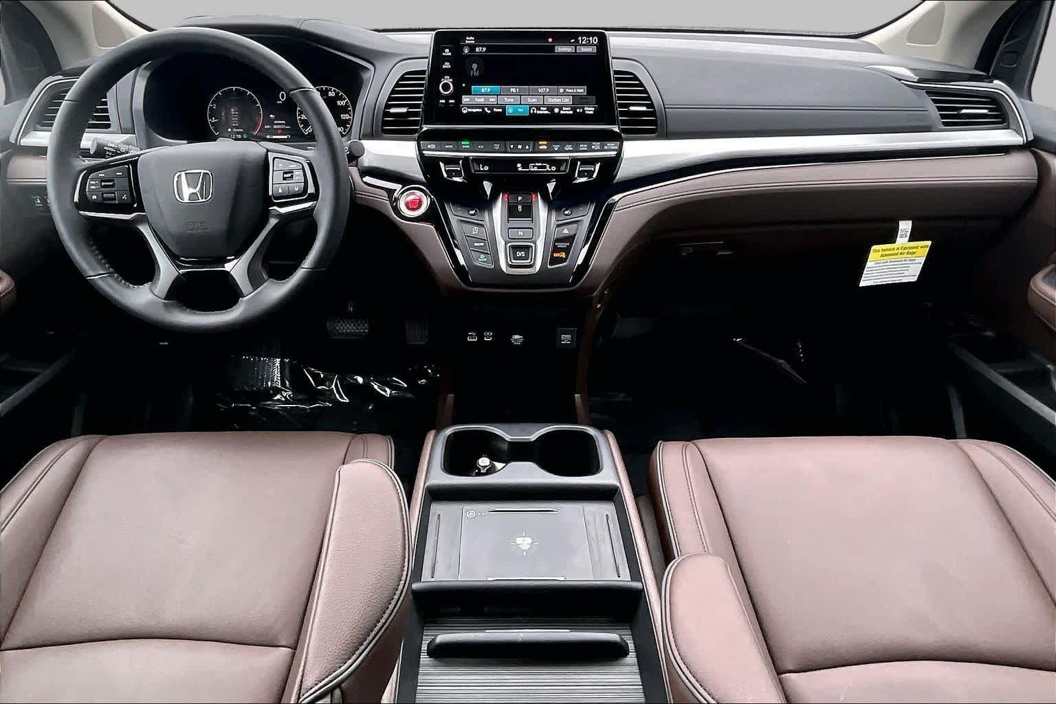 2026 Honda Odyssey Touring - Photo 16
