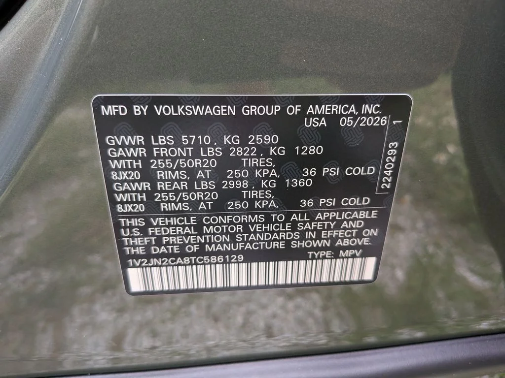 New 2026 Green Volkswagen 2.0T SE w/Technology image 34
